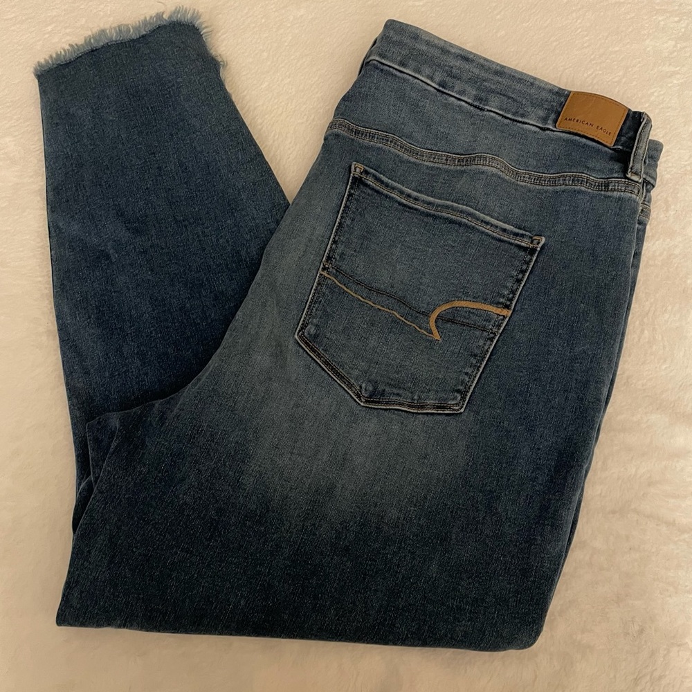 American Eagle Curvy Super Hi-Rise Jegging Crop